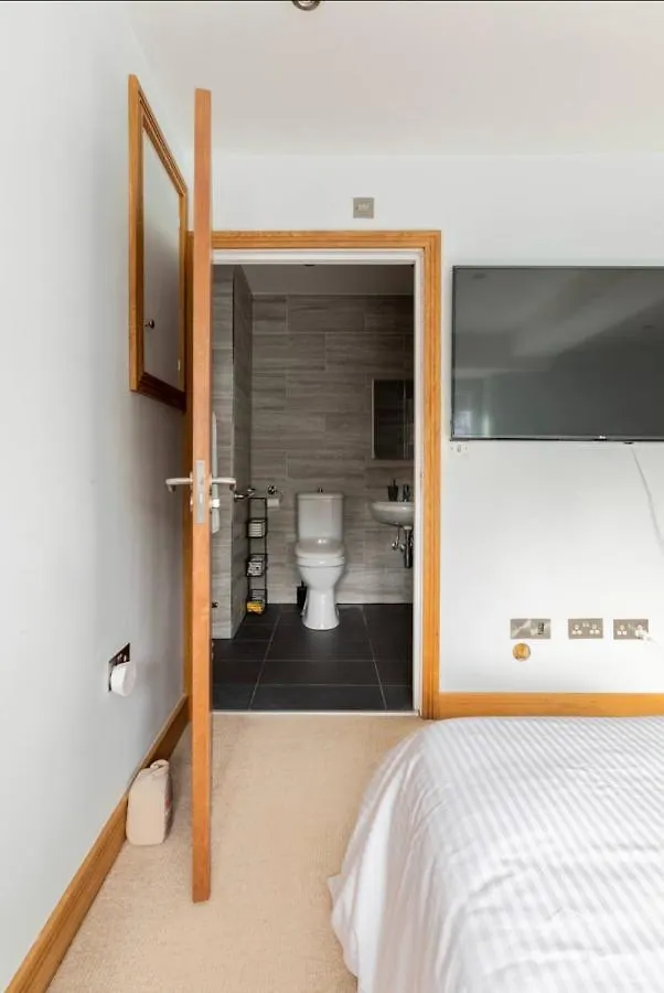 Razak House Apartment Brighton Homestay