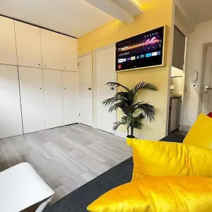  Apartment 10 Beachside Beauty Lux Steps From